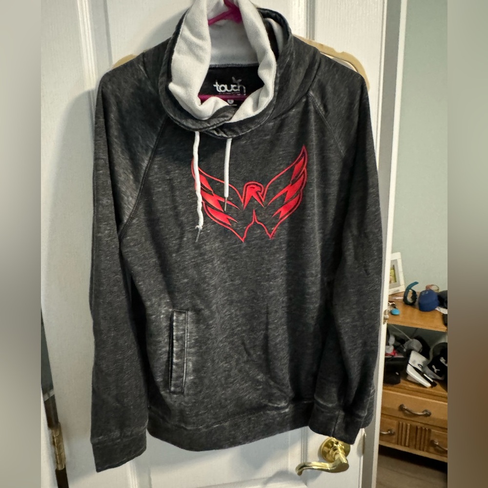 Gray black large touch by Alyssa Milano Washington capitals sweatshirt